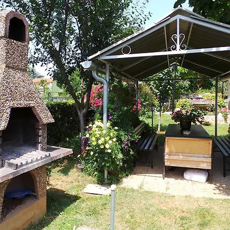 15 Apartman *