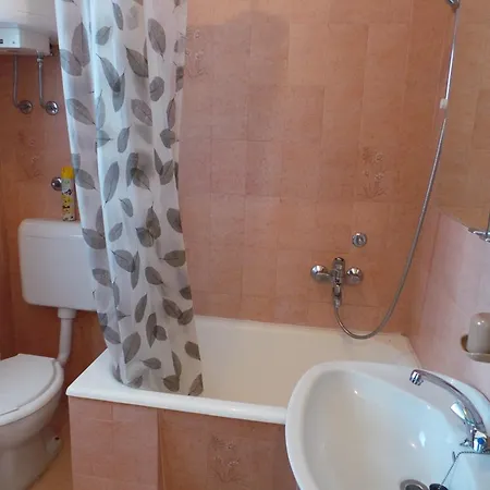 Apartment 15 *